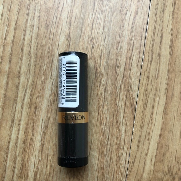 Revlon Lipstick in Berry